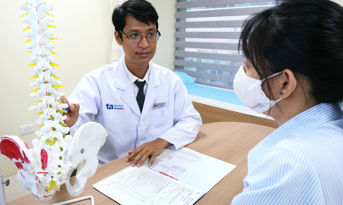 Dấu hiệu cảnh báo thoát vị đĩa đệm chèn ép thần kinh