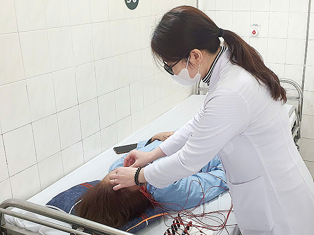 Phục hồi sau tai biến mạch máu não nhờ y học cổ truyền