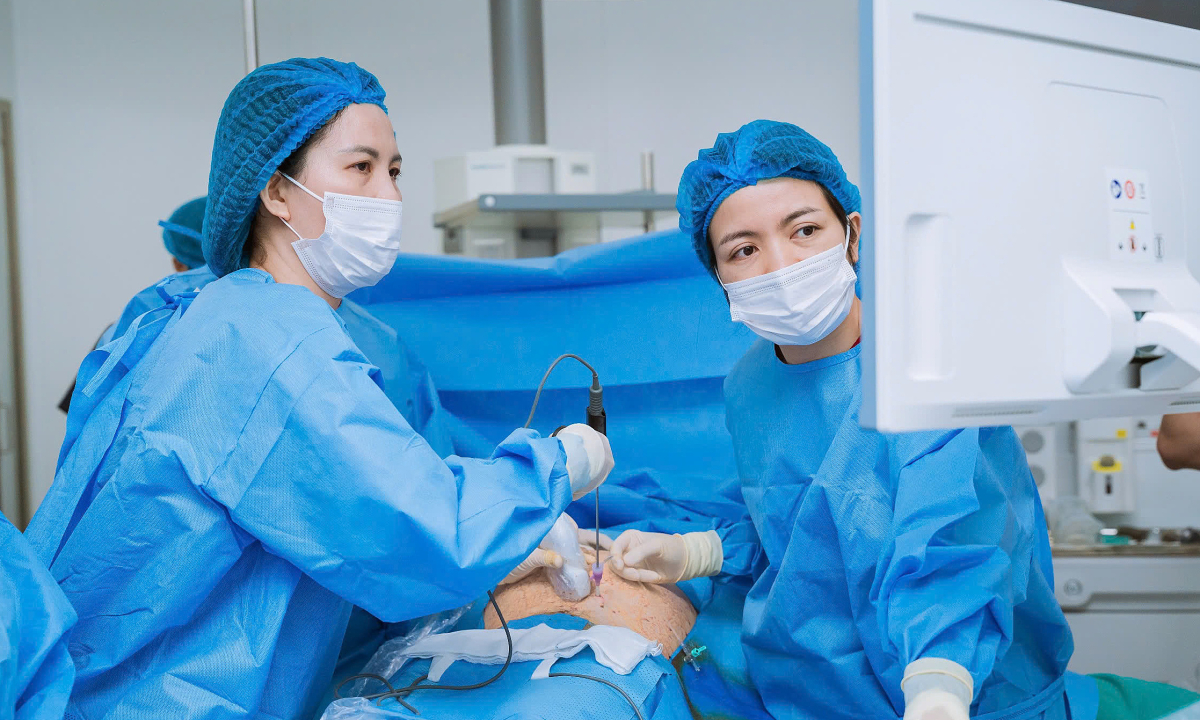 Chi phí chữa vô sinh vẫn là gánh nặng với nhiều gia đình Việt