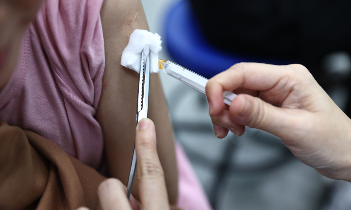 Việt Nam nâng năng lực kiểm định vaccine