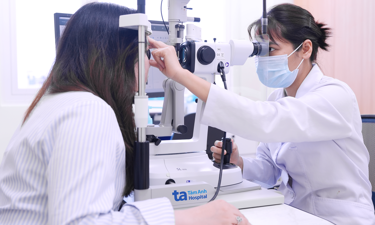 6 dấu hiệu cảnh báo suy giảm thị lực