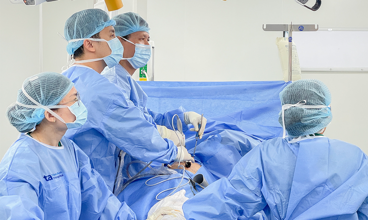 Ung thư phổi xâm lấn không triệu chứng