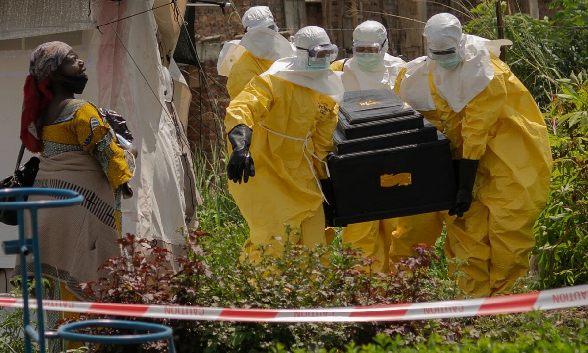 Mỹ cảnh báo thảm họa Ebola với 20.000 ca nhiễm, hàng nghìn người tử vong