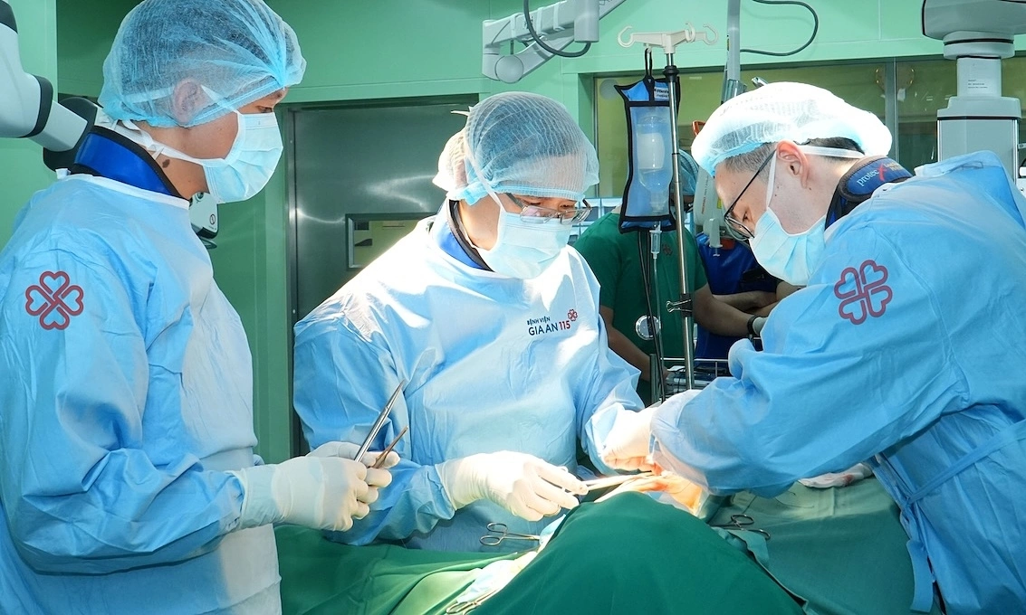 Bị máy phá rung tim sốc điện nhầm 5 lần một buổi sáng