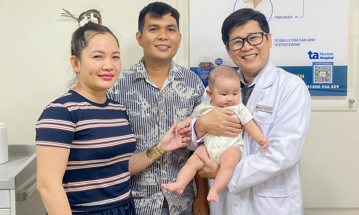 4 lần mổ tìm tinh trùng thụ tinh ống nghiệm