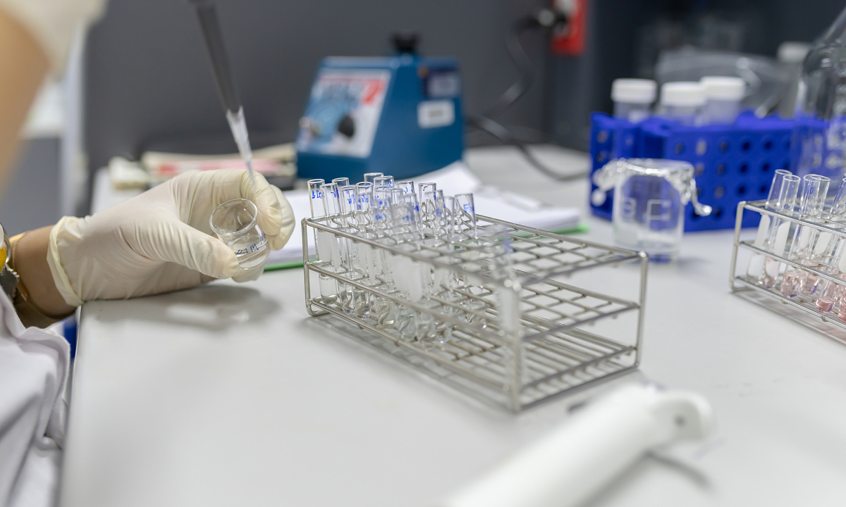 Vaccine mRNA mở hy vọng mới cho ung thư khó trị