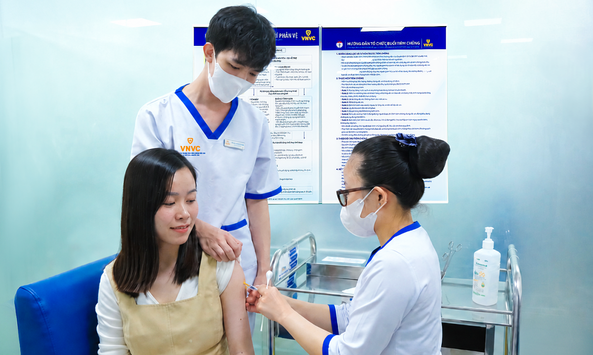 Nhân viên được công ty tài trợ tiêm ngừa sốt xuất huyết