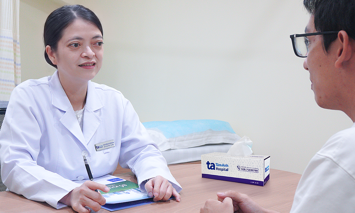 Những thói quen hại thận mùa bóng đá
