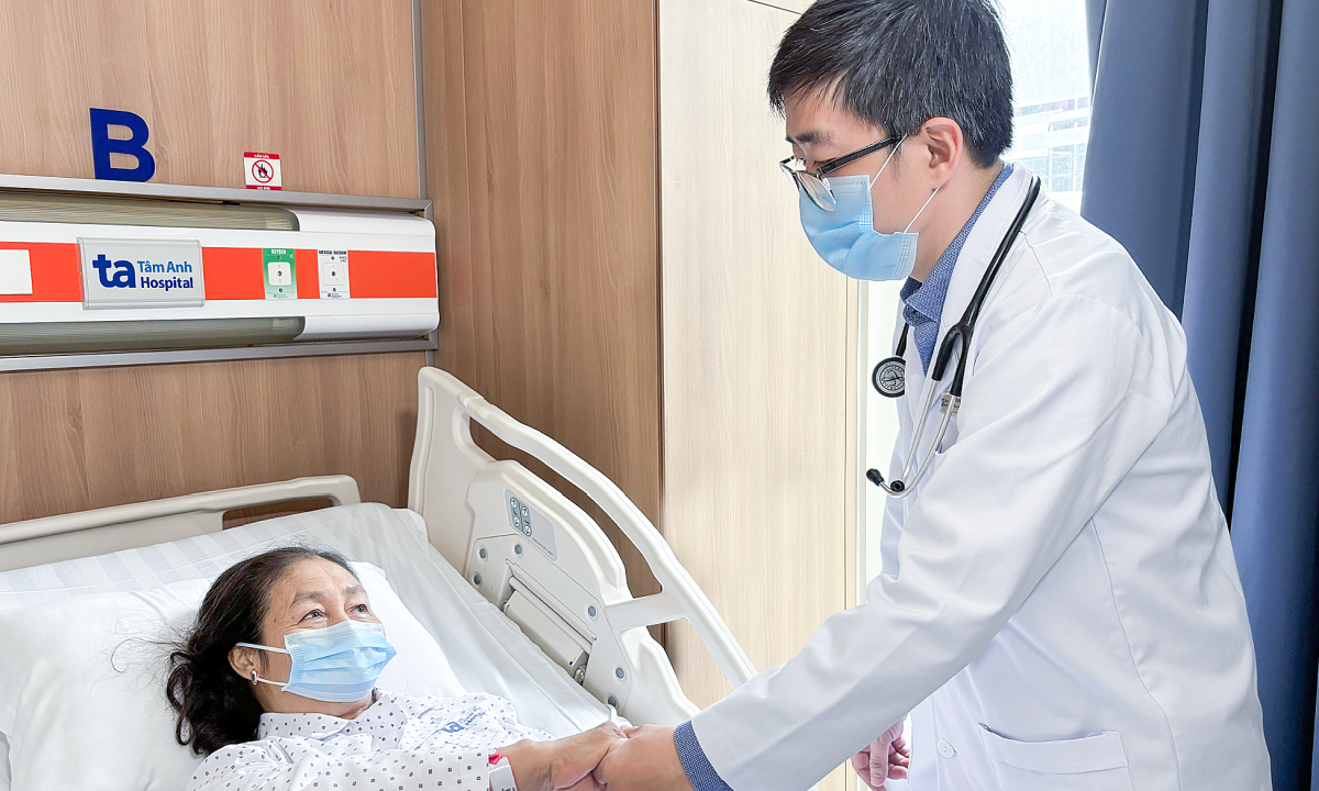 Ngộ độc nghi do ăn cơm nhiễm khuẩn salmonella