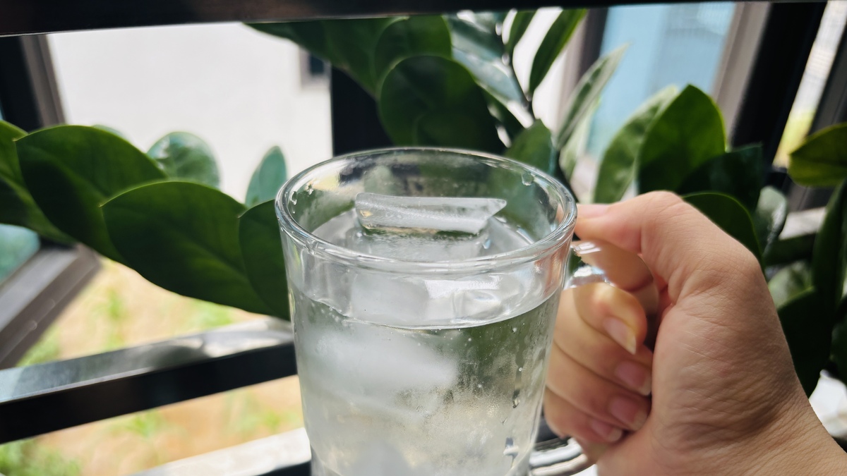 Điều gì xảy ra khi uống nước lạnh thường xuyên?