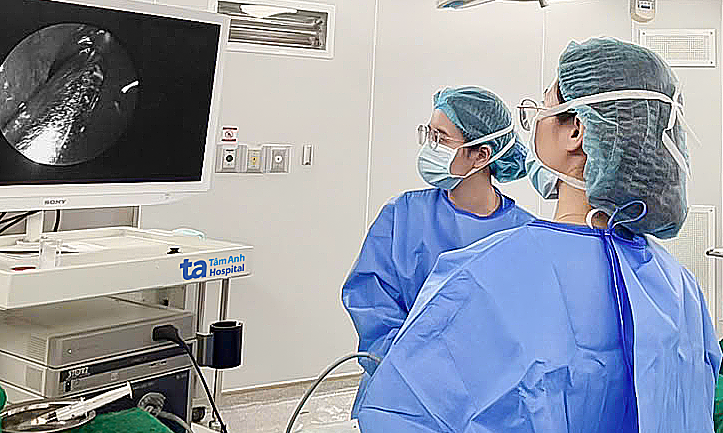 Ổ nấm trong xoang hàm người đàn ông