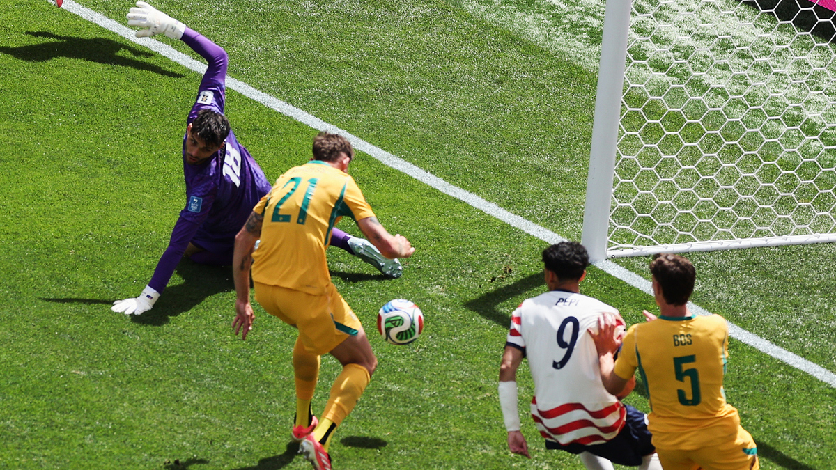 5 thói quen mùa World Cup có thể giảm phong độ phái mạnh