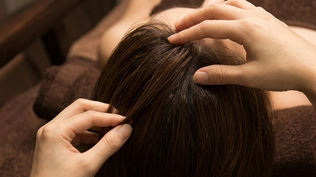 Massage da đầu có giúp mọc tóc?