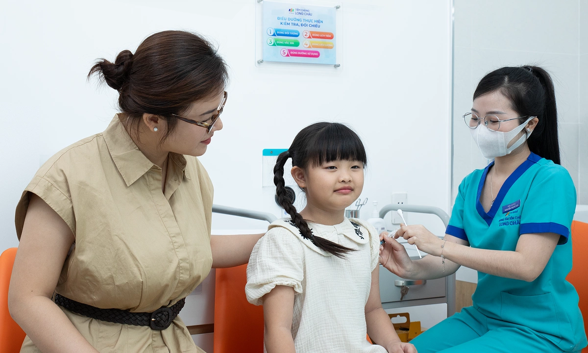 Nguy cơ trẻ mắc bệnh do não mô cầu trong mùa hè