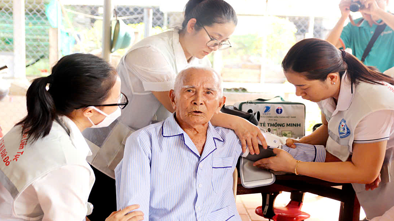 TP HCM thí điểm khám chữa bệnh BHYT tại nhà