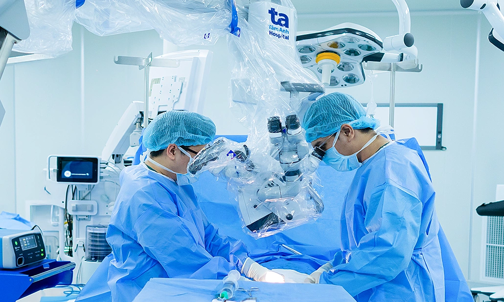 Tìm tinh trùng cho người đàn ông mắc ba bệnh lý