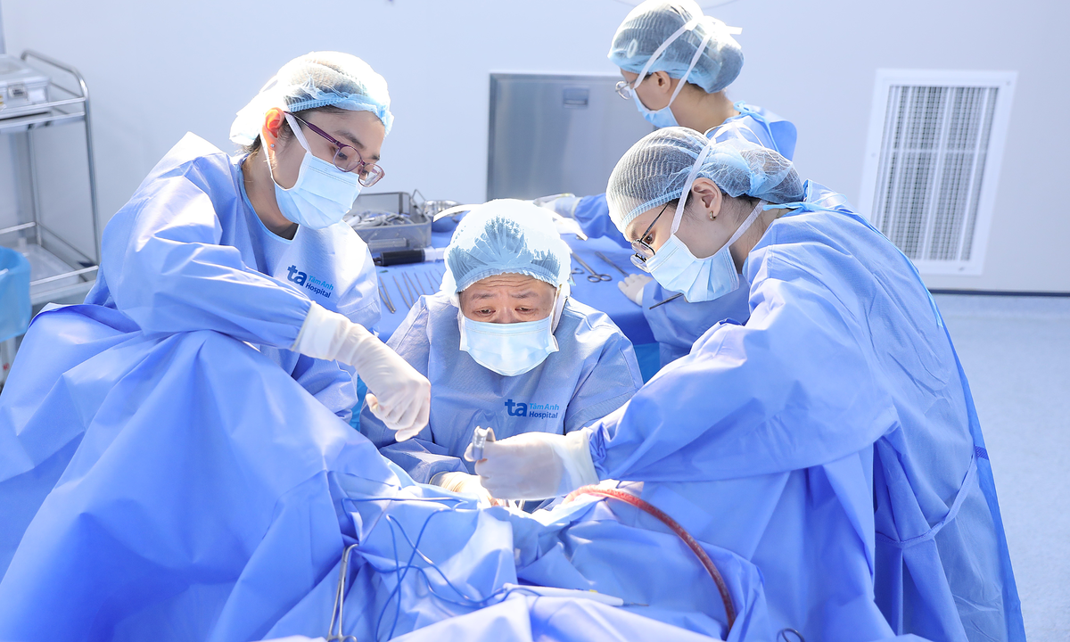Gần 30 tuổi mới phát hiện dị tật bẩm sinh đường sinh dục