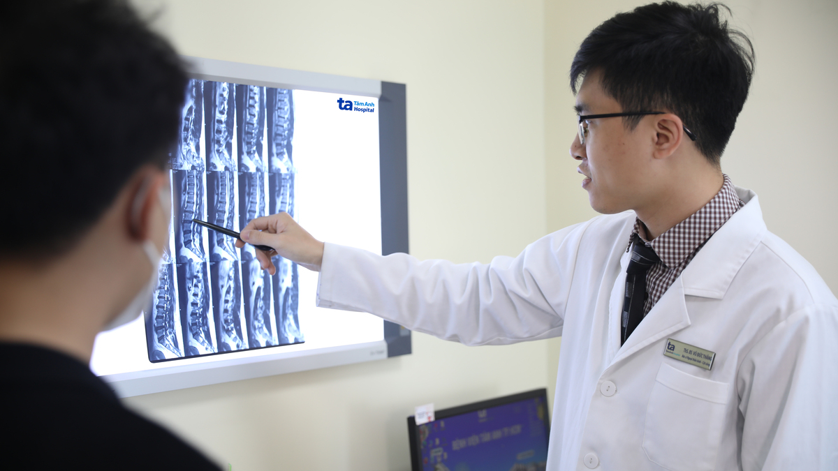 Có nên đeo đai cột sống thường xuyên?