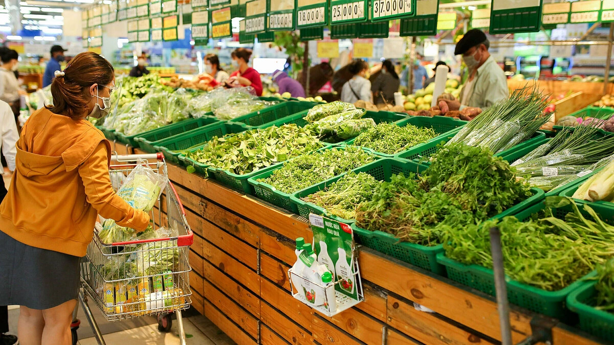 Rau quả dồi dào, người Việt vẫn ăn thiếu