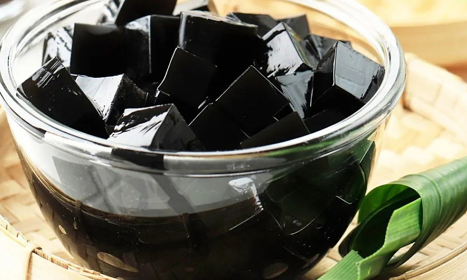 Ba loại đồ ăn kèm thạch giải nhiệt có thể gây hại cho người bệnh thận