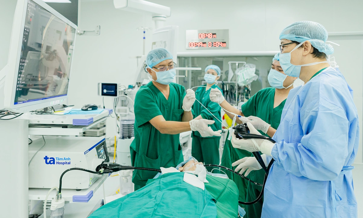 Túi thừa thực quản gây hôi miệng