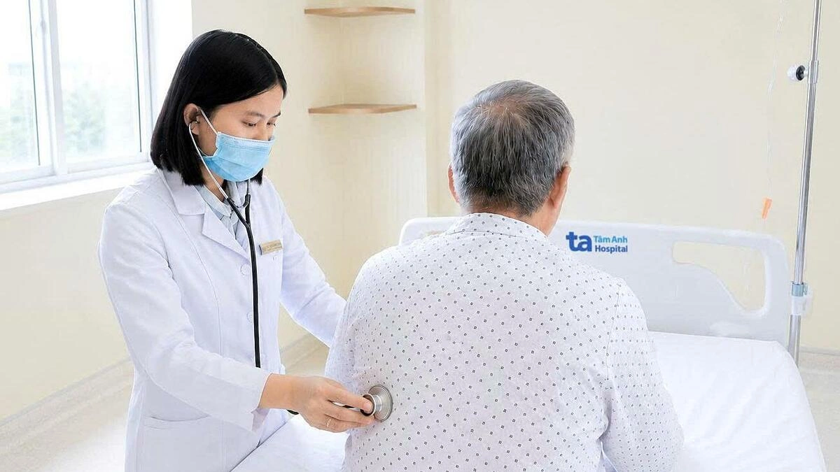 Người đàn ông nhiễm vi khuẩn "ăn thịt người"