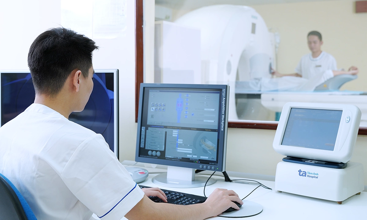 Tăng huyết áp do hẹp eo động mạch chủ
