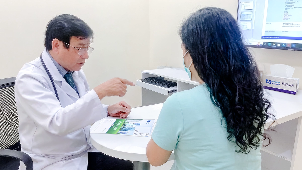 Tăng gần 30 kg sau một năm stress