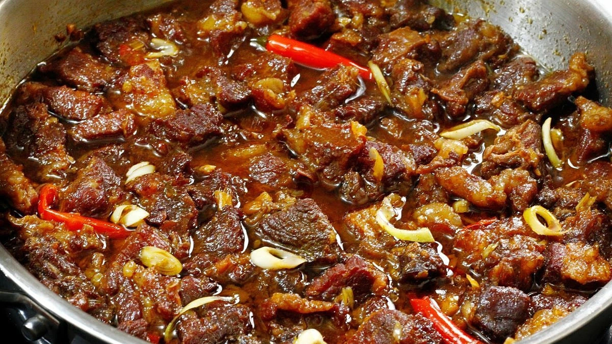 Ăn thịt bò có béo không?