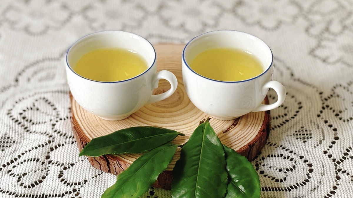Điều gì xảy ra với tiêu hóa khi uống trà xanh thường xuyên?