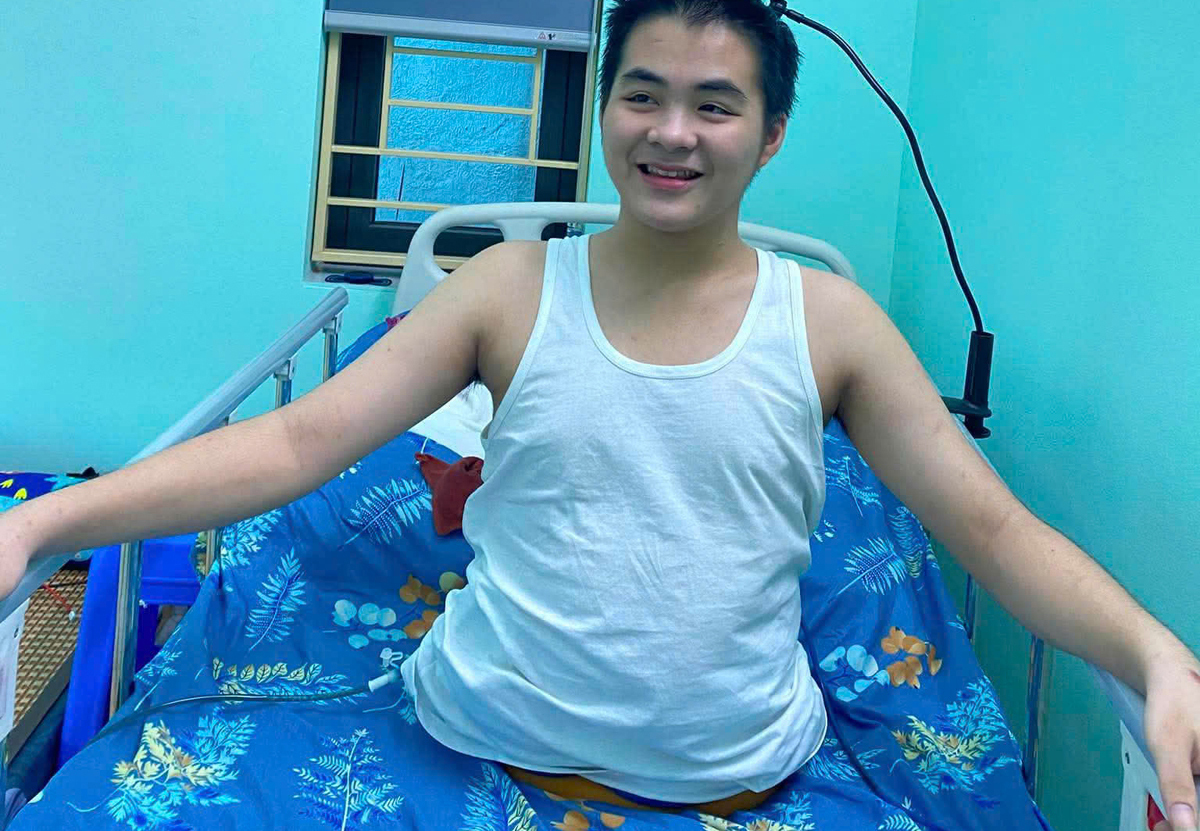 Kỳ tích hồi sinh của thiếu niên bị tai nạn chỉ còn một nửa cơ thể