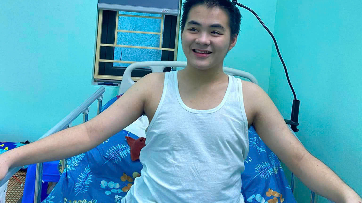 Kỳ tích hồi sinh của thiếu niên bị tai nạn chỉ còn một nửa cơ thể