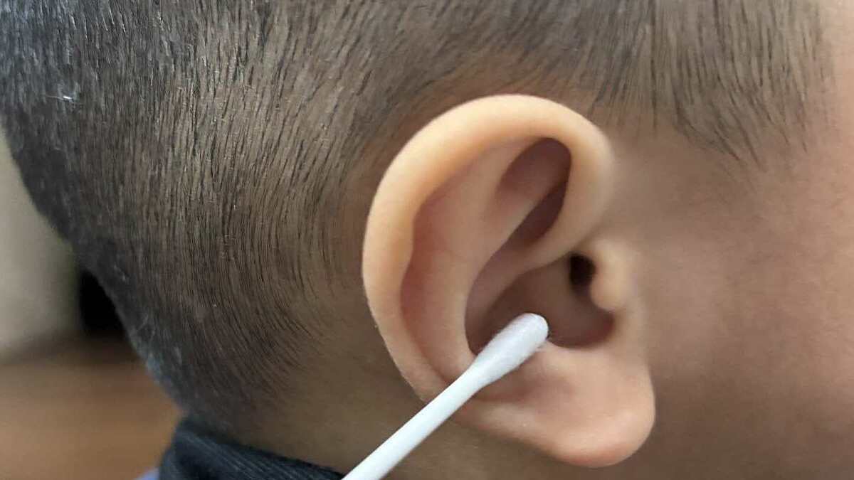 Điều gì xảy ra khi nhỏ dầu ô liu lấy ráy tai?