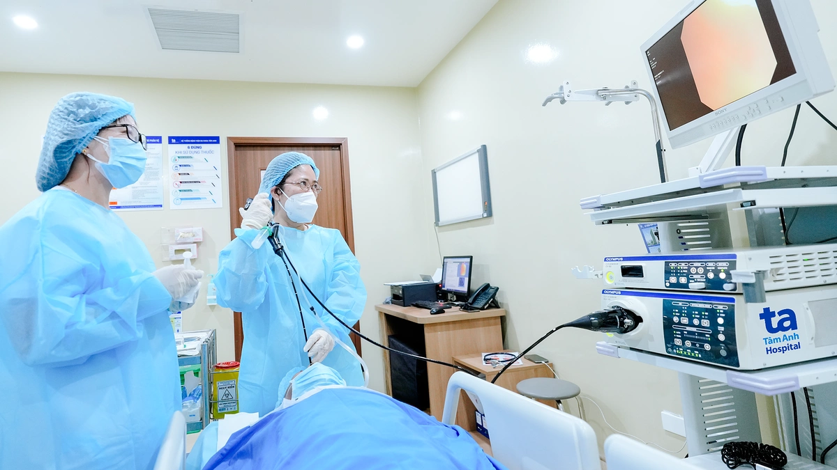 Hạt đậu phộng mắc kẹt 3 tháng trong phổi người đàn ông