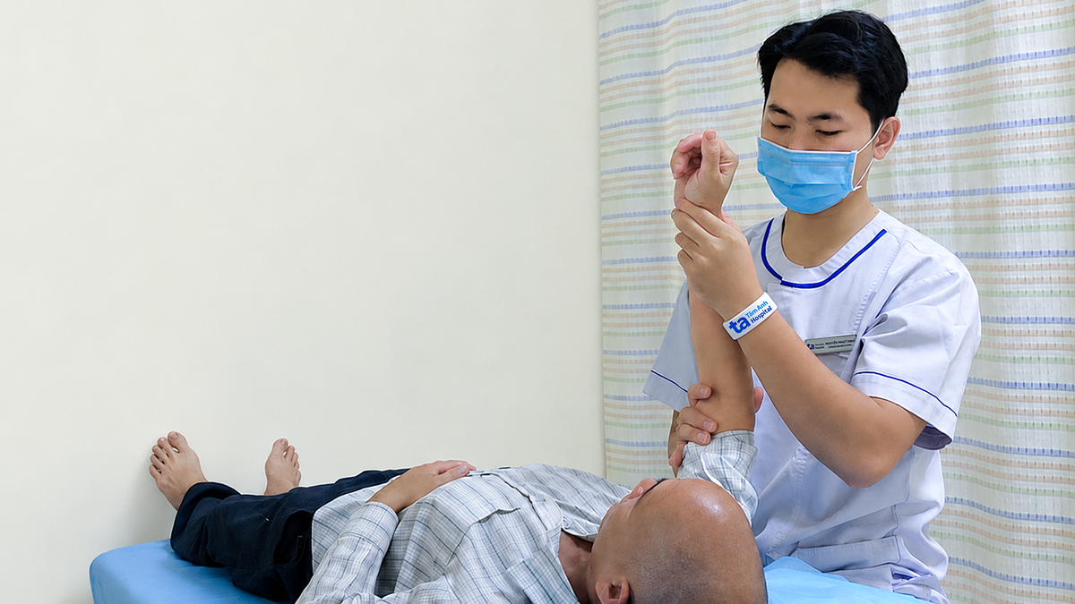 Rách gân vai sau tai nạn giao thông