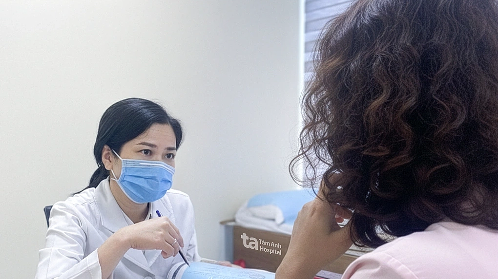 Bác sĩ chỉ lý do phụ nữ trung niên dễ tăng cân
