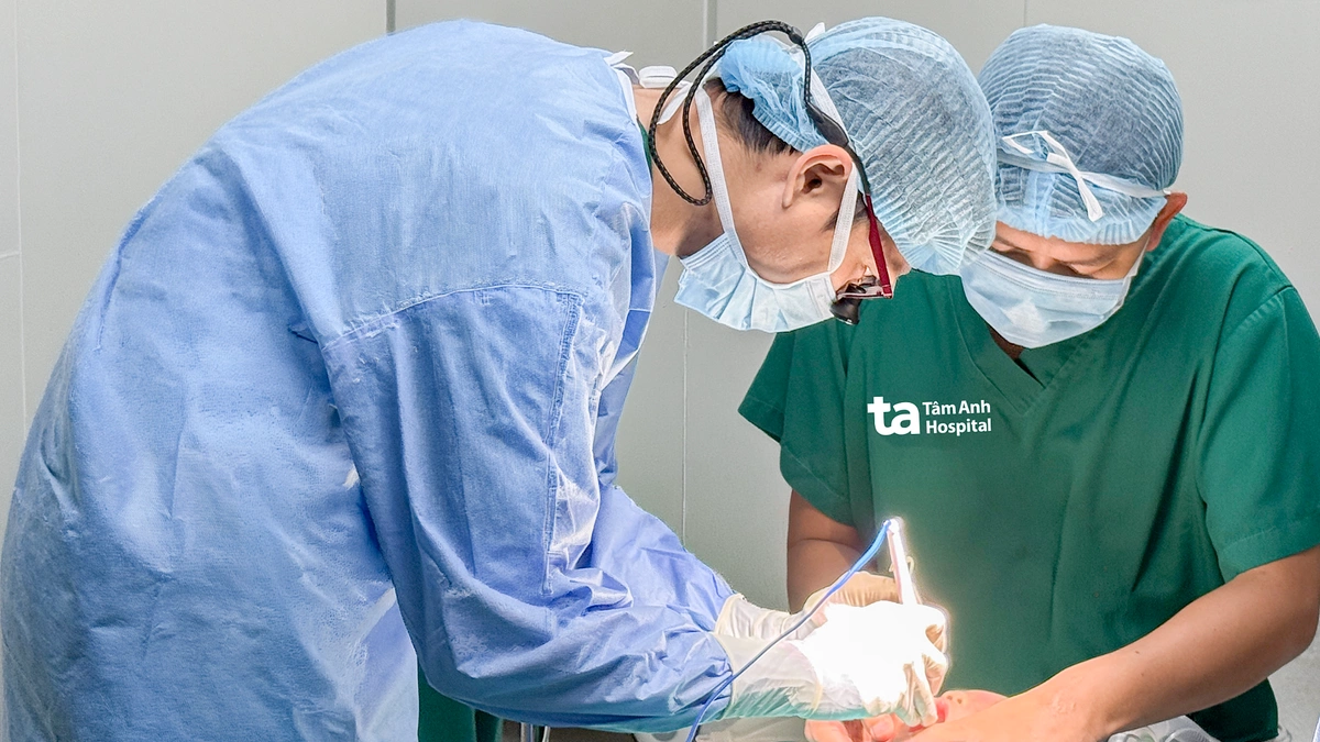 Dấu hiệu nhận biết dính thắng môi trên ở trẻ