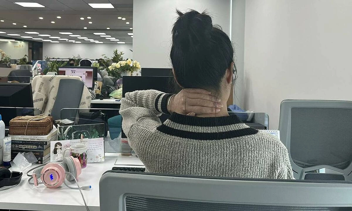 5 thói quen khi làm việc gây hại sức khỏe