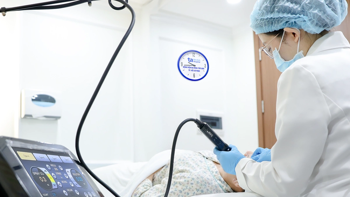 Chữa sẹo rỗ bằng khí CO₂