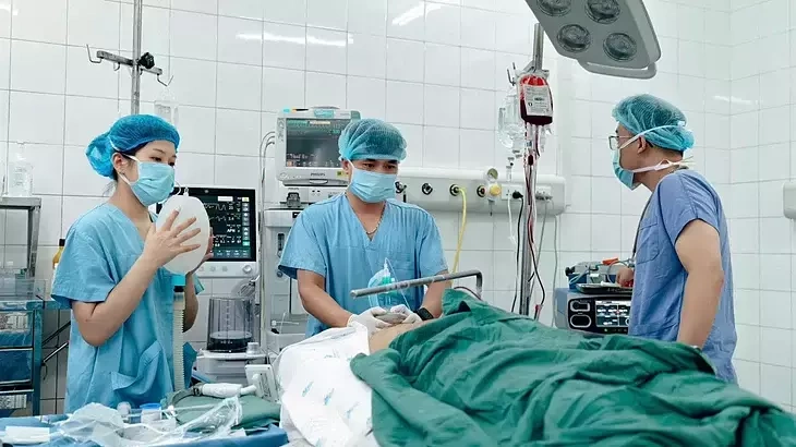 Nạn nhân vụ xe khách cao tốc Pháp Vân bị chấn thương sọ não