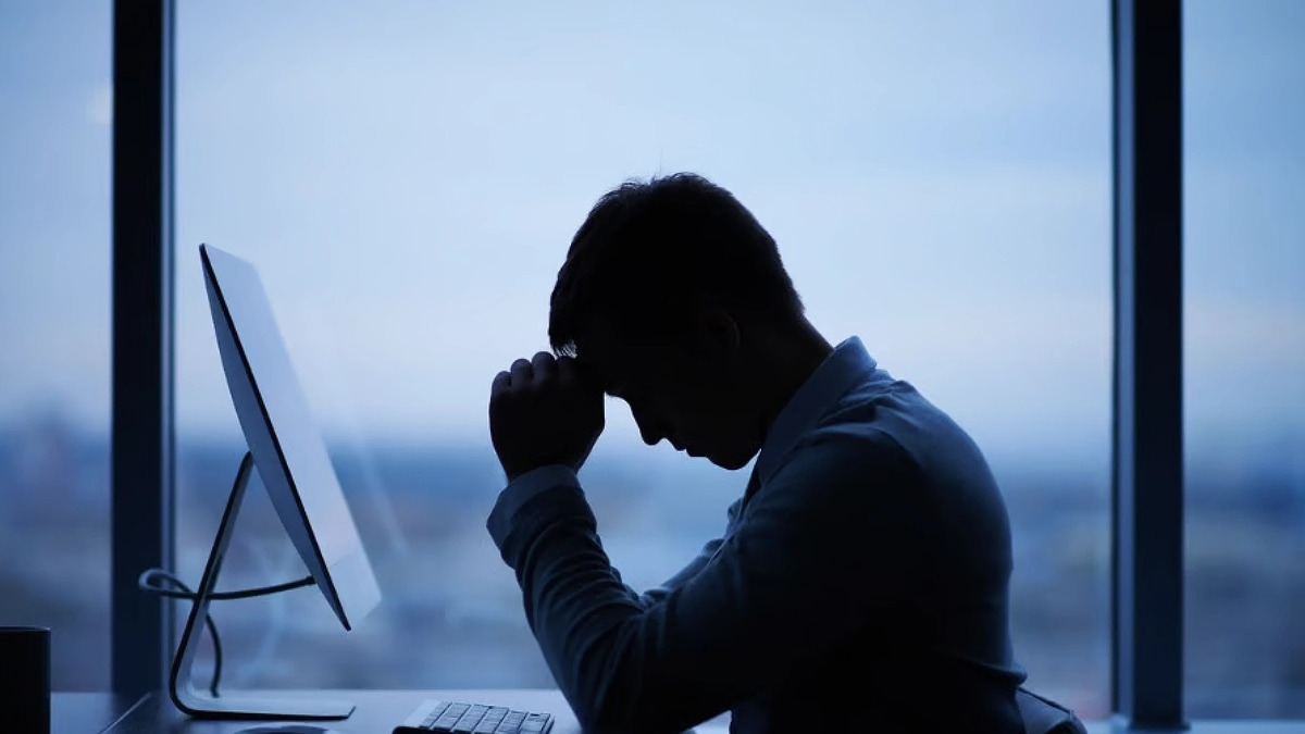 Stress vì kiếm tiền ít hơn vợ