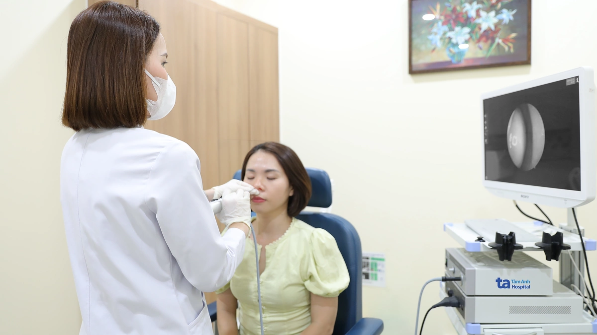 6 cách ngăn viêm mũi dị ứng trở nặng khi giao mùa