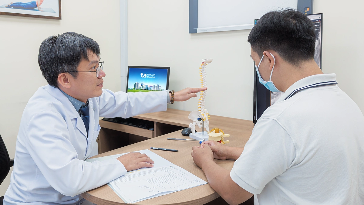 Tại sao đau cổ vai gáy dễ tái phát?