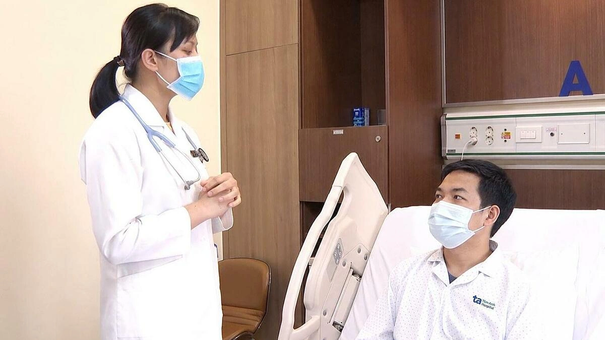 Bố lây nhiễm Adenovirus khi chăm con bệnh