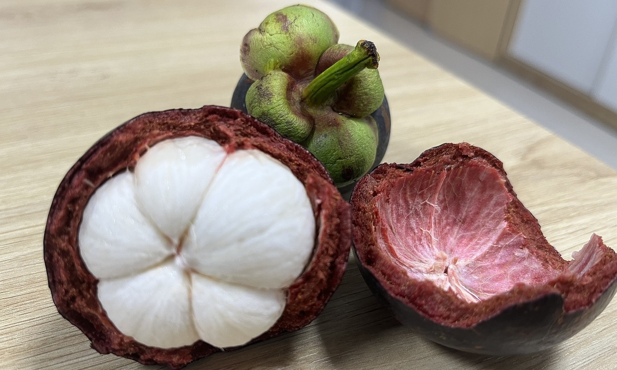 Mùa hè ăn măng cụt thay rau được không?