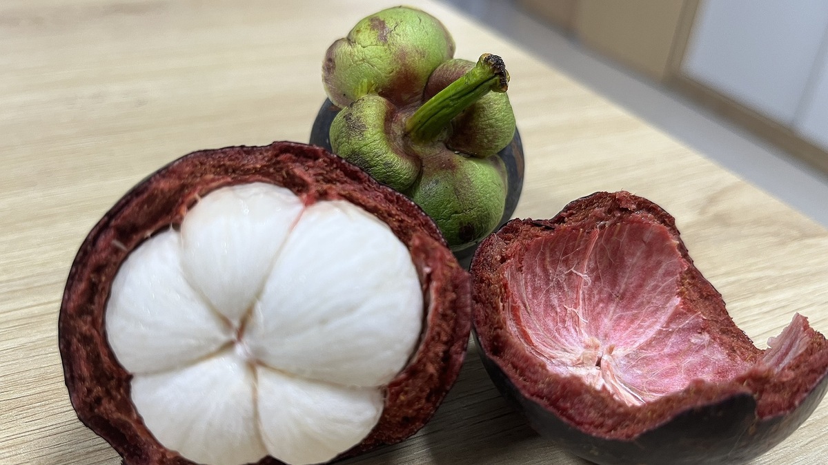 Mùa hè ăn măng cụt thay rau được không?