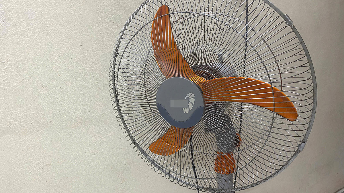 Bác sĩ cảnh báo sai lầm nguy hại sức khỏe khi ngủ bật quạt mùa nóng