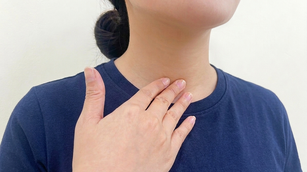Nổi hạch cổ khi viêm họng có nguy hiểm?