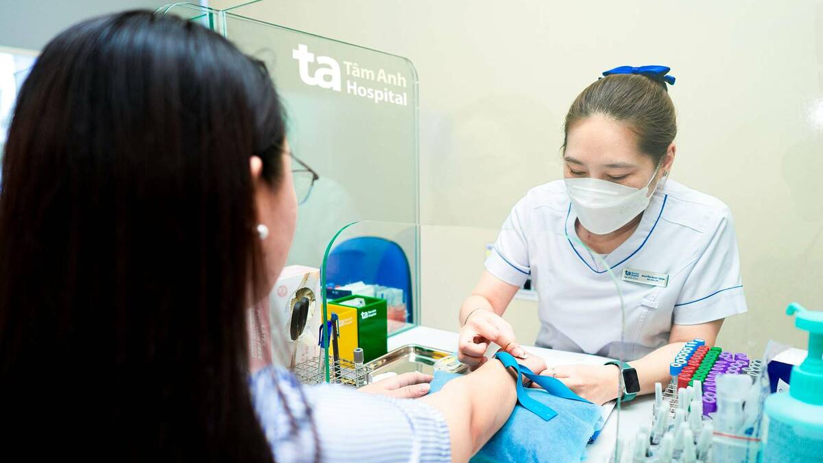 Mẹ bầu đi bơi có ảnh hưởng đến thai không?