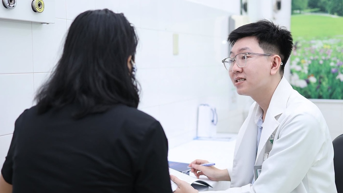 Sai lầm dùng dầu tẩy trang mỗi ngày khiến da nổi mụn